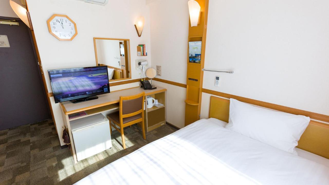 Toyoko Inn Osaka Hankyu Juso-Eki Nishi-Guchi No.1 Buitenkant foto